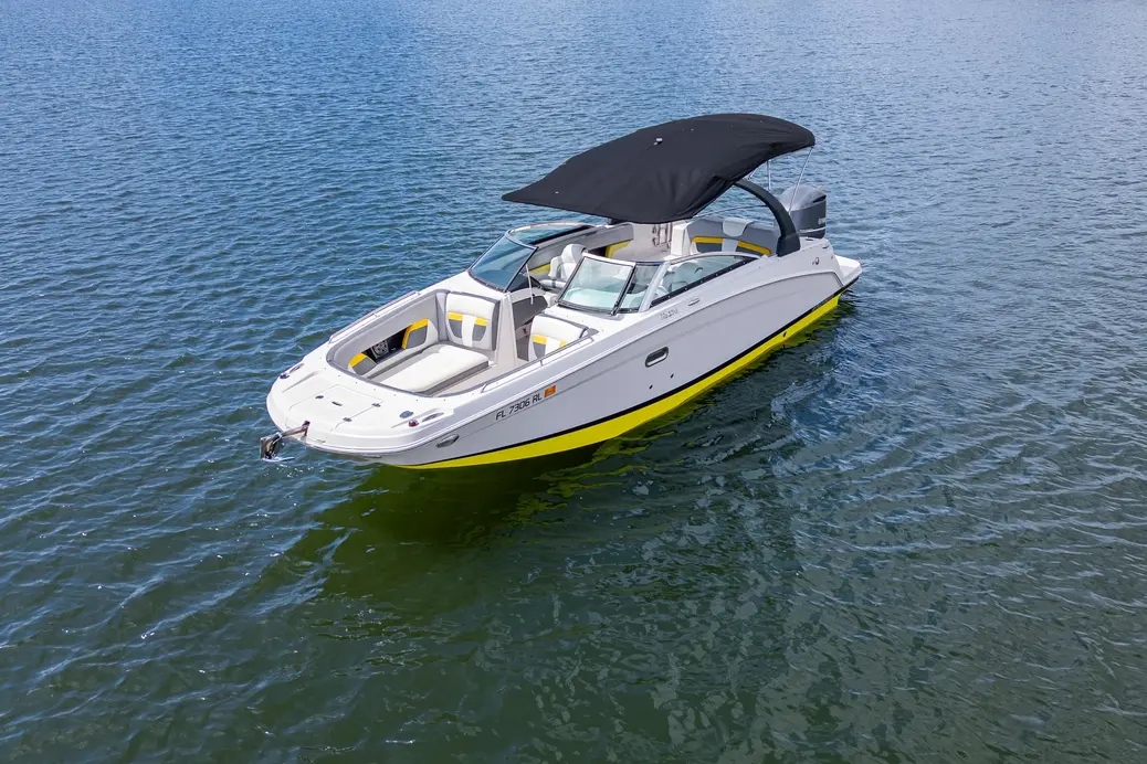 Four Winns HD 270 RS 300HP