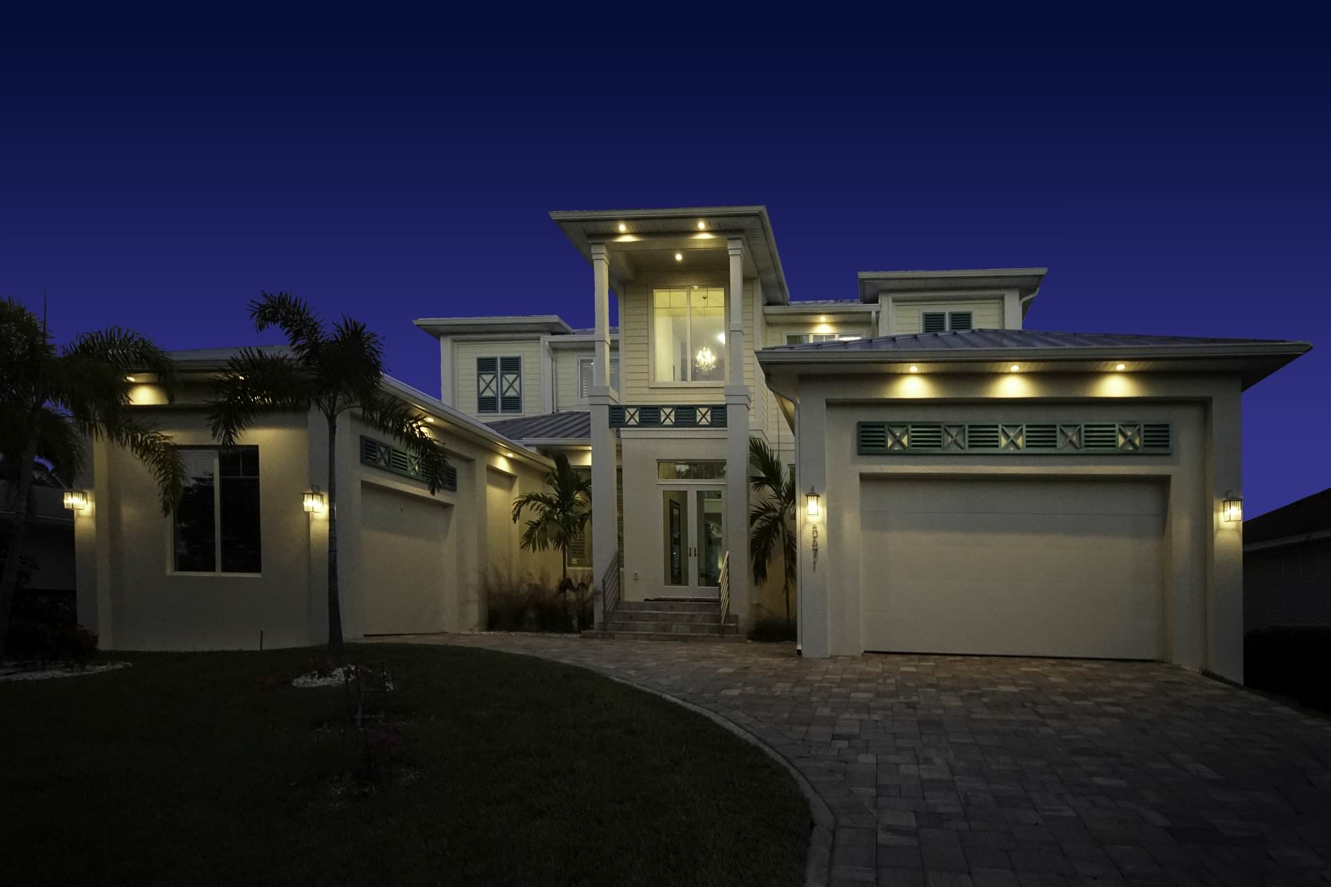 Villa Bequia – Night Front Dark