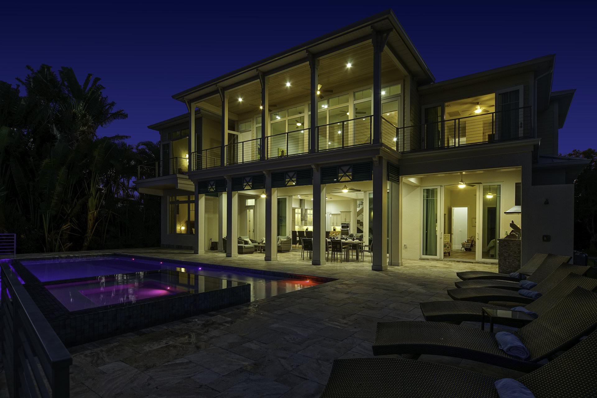 Villa Bequia – Night Back Dark