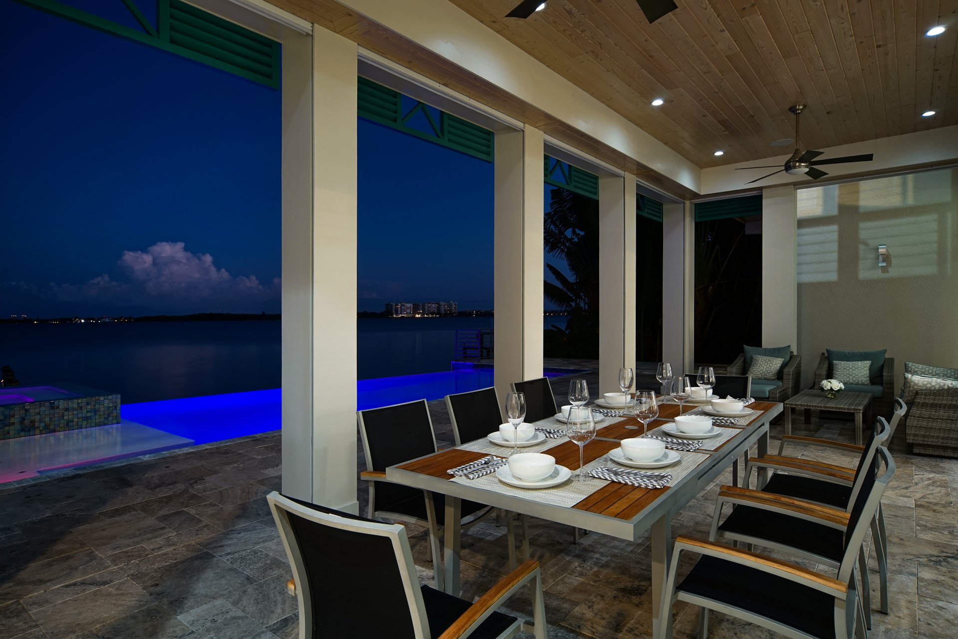 Villa Bequia – Inside Dining Out