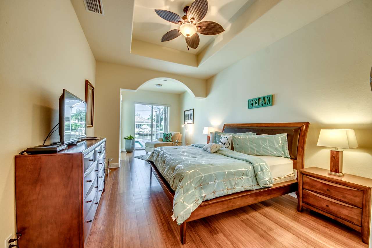Villa La Favorita – Master Bedroom 1280