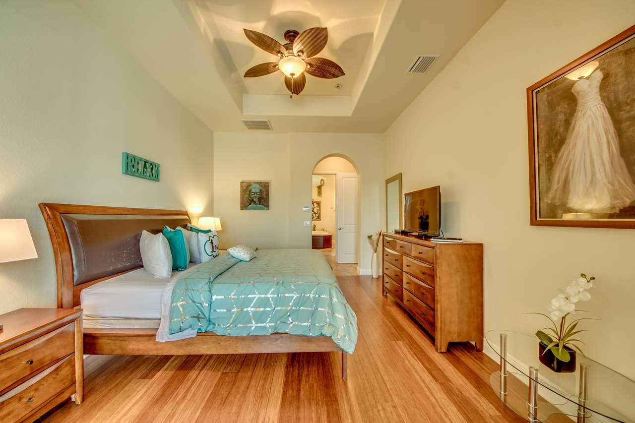 Villa La Favorita – Master Bedroom 1280