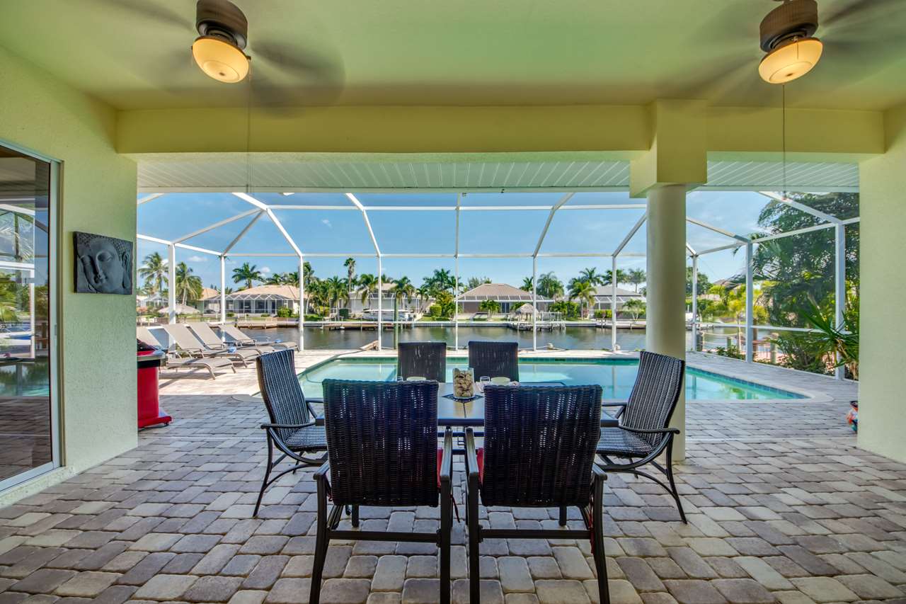 Villa La Favorita – Lanai 1280