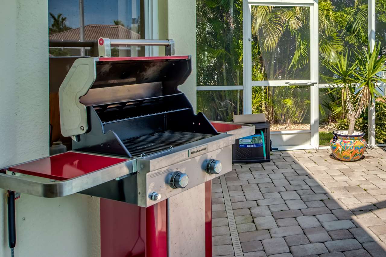 Villa La Favorita – Lanai Grill 1280