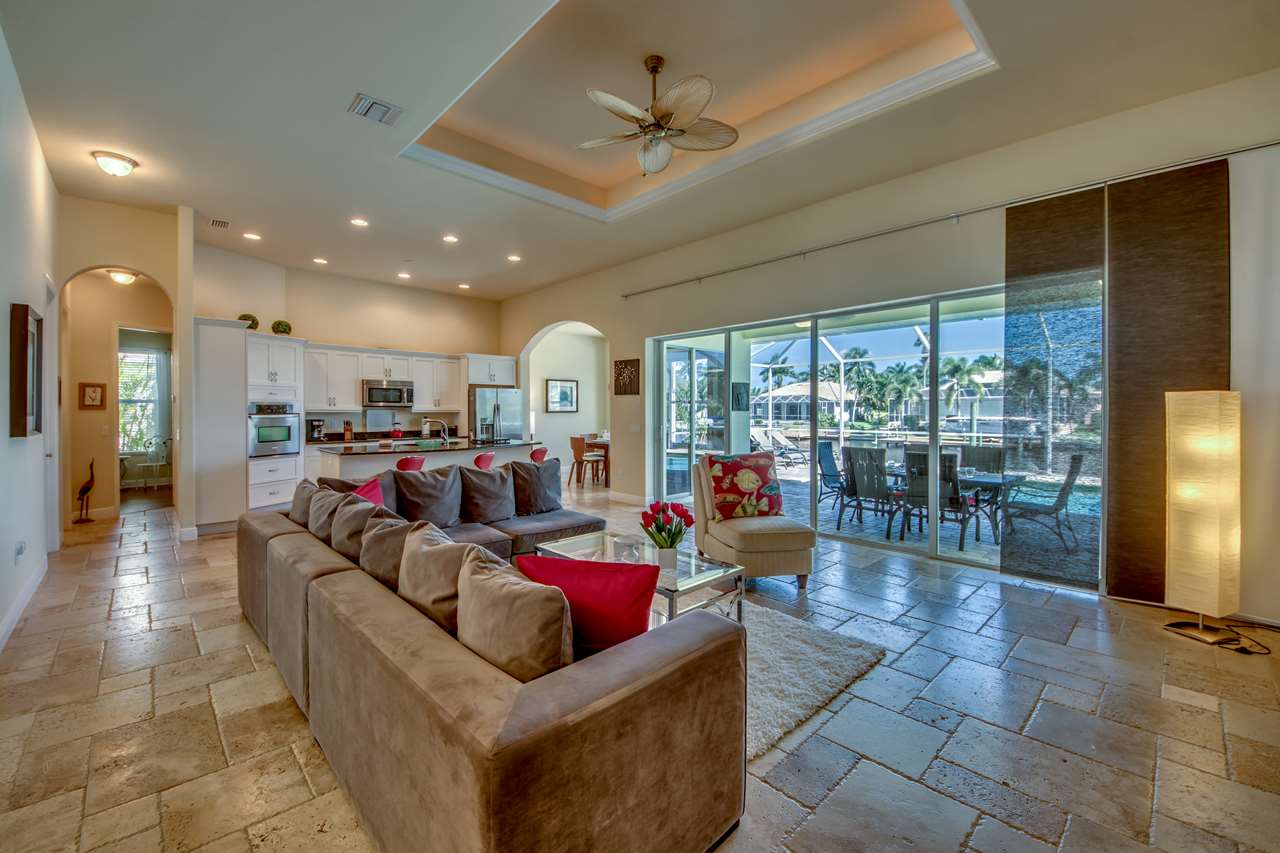 Villa La Favorita – Family Room 1280