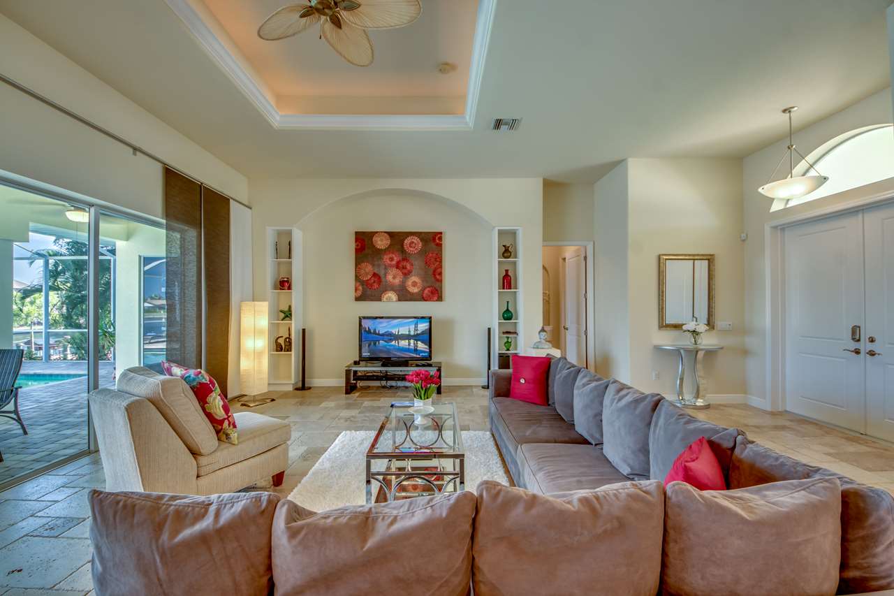 Villa La Favorita – Family Room 1280